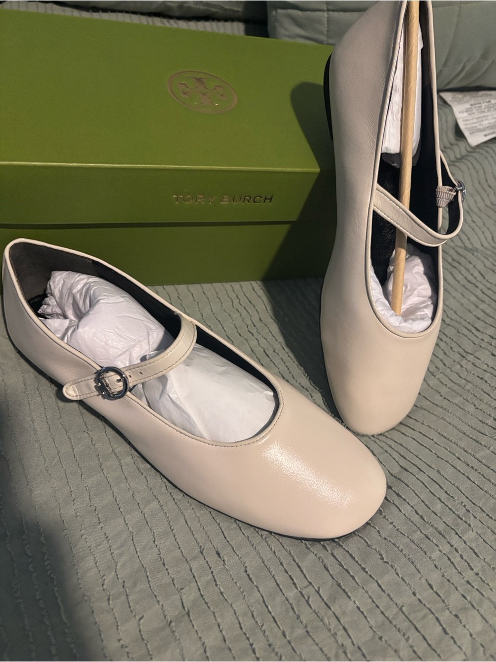 Tory Burch Neutral Cream Mary Jane Leather Flats New